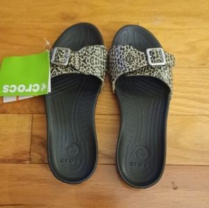 Crocs Leopard Sandal